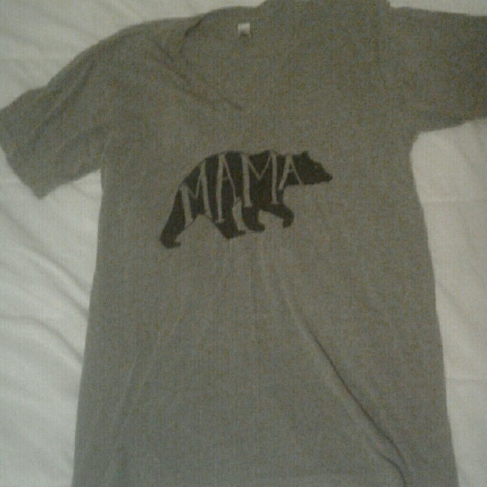 Mama bear v neck tee